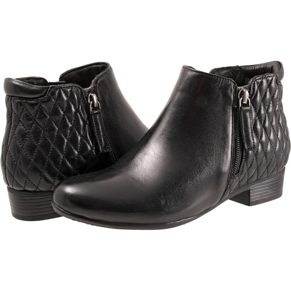 Trotters® Women's 6 WIDE Major‎ Bootie in Quilted Black Leather - $140